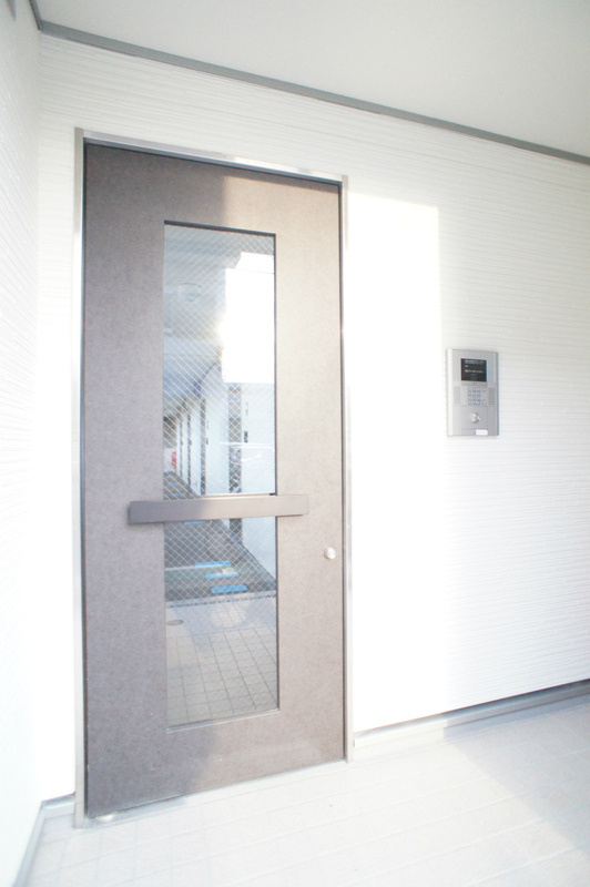 毎日通るエントランスはこのようになっています