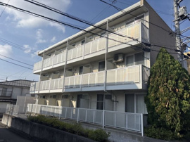 落ち着いた雰囲気の外観です