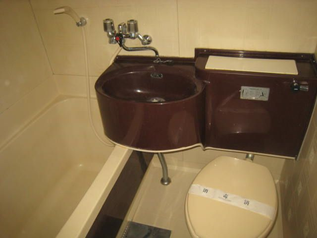 大塚ダイカンプラザの浴室