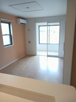 こちらの居間で趣味の時間をお楽しみください