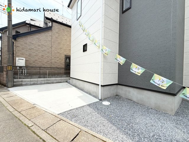 桶川市朝日2期　新築戸建　GRACE01の駐車場