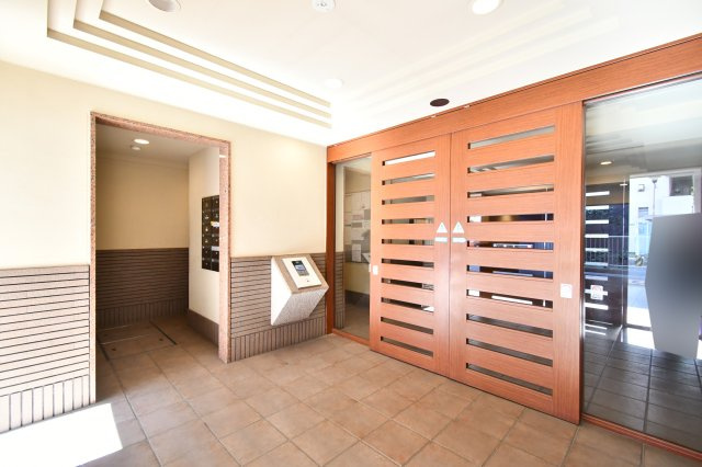 オーベル大宮・東宮原のエントランス