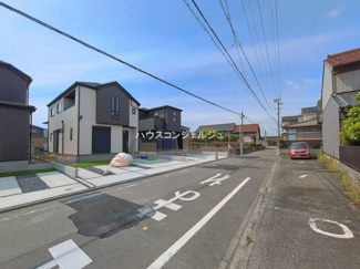 【前面道路含む現地写真】 | 名古屋市中川区大当郎１丁目1815【仲介手数料無料】新築一戸建て
