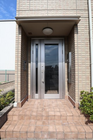 アルコバレーノ潤和のエントランス