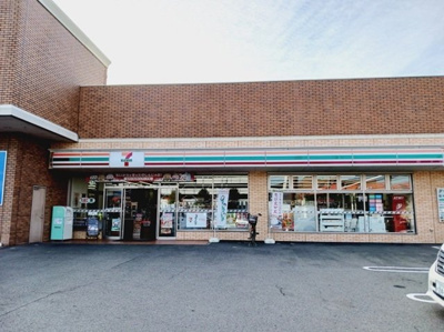 【周辺】 | モンシェリ | セブンイレブン北井門店様まで700m