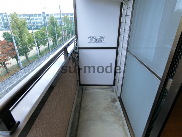 パルコート若園のバルコニー