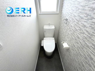 【トイレ】 | 中央区籠池通2丁目新築戸建 | 2ヶ所あるトイレ　同社施工例
