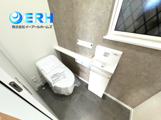 【トイレ】 | 中央区籠池通2丁目新築戸建 | 同社施工例