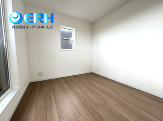 【洋室】 | 中央区籠池通2丁目新築戸建 | 同社施工例（現況優先です）