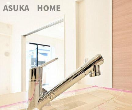 コスモ保土ヶ谷パークフォルムのキッチン|浄水器一体型水栓つきです。