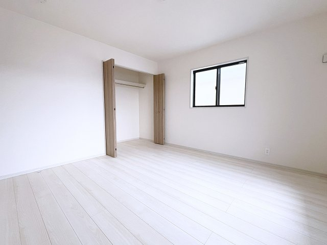 新築戸建・新築建売　西郷村小田倉字前原　小田倉小・西郷第二中の洋室|全居室収納完備！