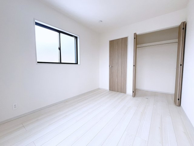 新築戸建・新築建売　西郷村小田倉字前原　小田倉小・西郷第二中の洋室|北側の6帖の洋室