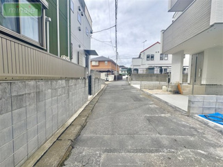 【前面道路含む現地写真】