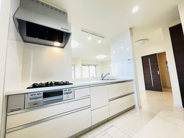 幸田町菱池のキッチン