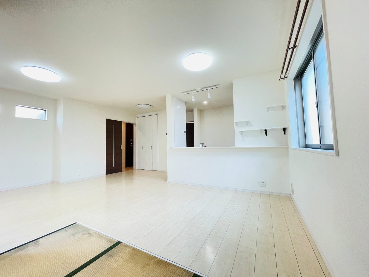 幸田町菱池の居間・リビング