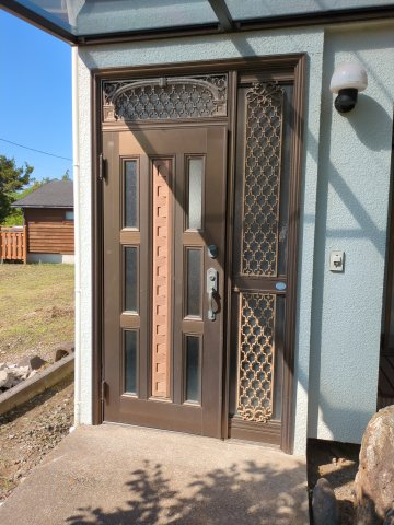 大網白里市木崎　中古戸建の玄関|ゆったりとした玄関です