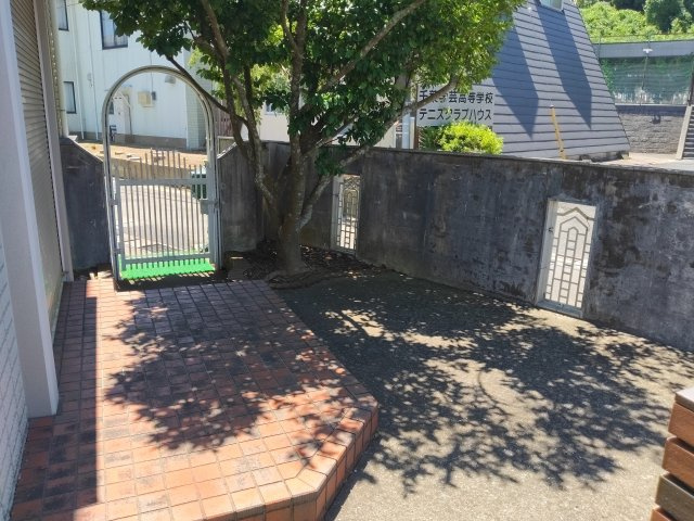 東金市松之郷　中古戸建の庭
