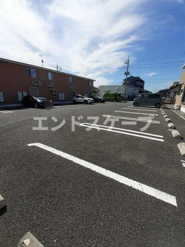 アリエッタⅠの駐車場|高崎、前橋のお部屋探しはエンドスケープまで！お客様の理想お聞かせ下さい♪