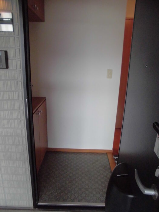 エピナール B棟の玄関|玄関