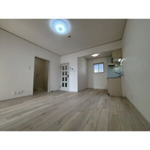 【居間・リビング】 | サマックスYUIハイツ