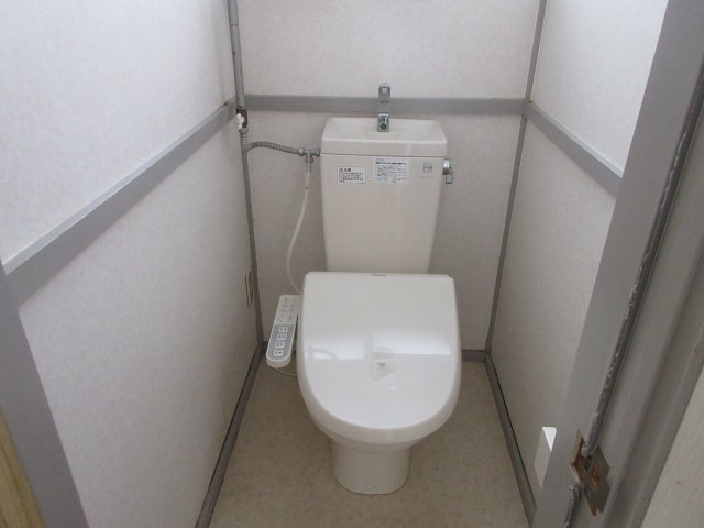 藤本貸家 のトイレ