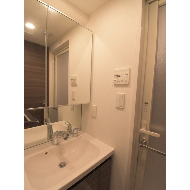 ＡＲＫＭＡＲＫ水天宮前Ⅱの洗面所|広い洗面スペース