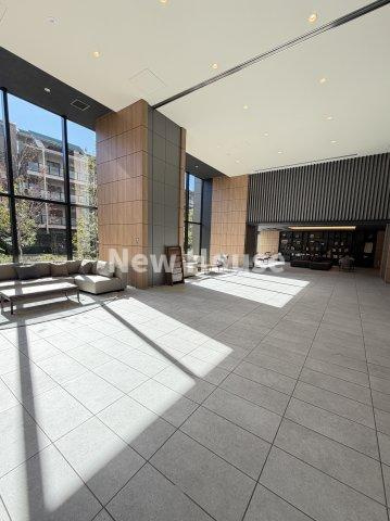 ロイヤルパークス赤羽ノースのロビー