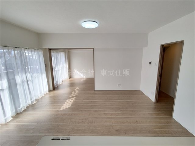 【居間・リビング】 | アステールふじみ野壱番館 | 使いやすい16.5帖のリビングです