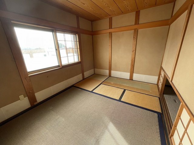 各務原市つつじが丘３丁目の和室