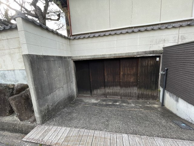 各務原市つつじが丘３丁目の駐車場