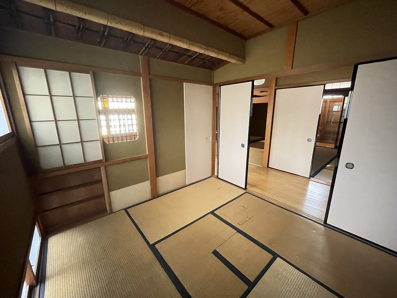 各務原市つつじが丘３丁目の和室
