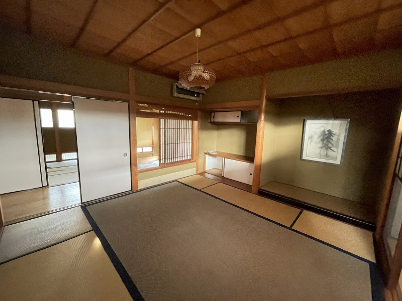 各務原市つつじが丘３丁目の和室