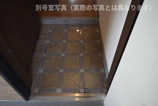 プリーマ千代鶴の玄関