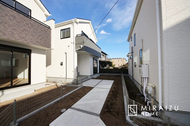 【外観】 | 陽の光をたっぷりと浴びながら気持ち良く生活が出来ます。夢のマイホーム、夢ではなく実現出来ます！見学・ご相談等、お気軽にご連絡下さい。