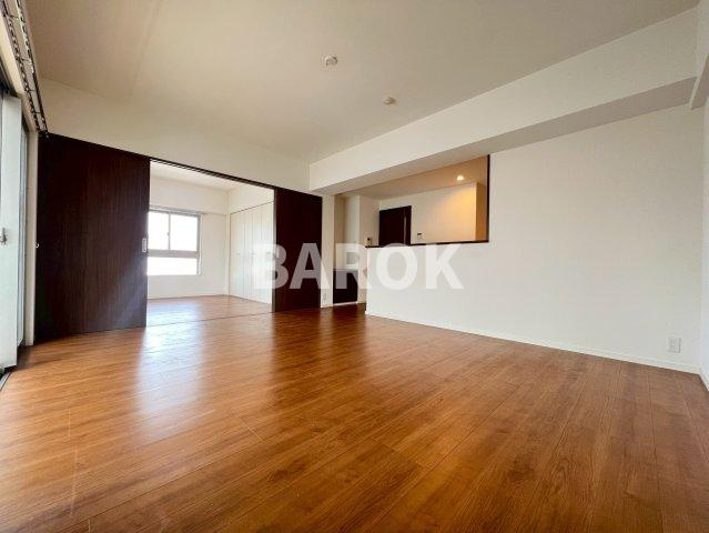 パークプレイス大手門の居間・リビング