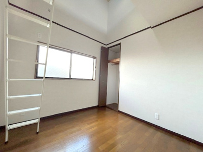 【洋室】 | 枚方市三矢町戸建