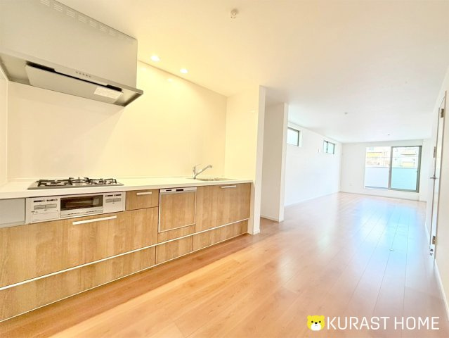 京都市右京区太秦上ノ段町　新築戸建の居間・リビング