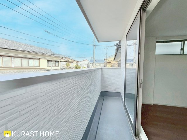 京都市右京区太秦上ノ段町　新築戸建のバルコニー|2階バルコニー
