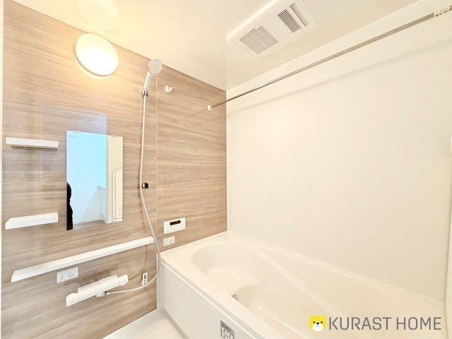 京都市右京区太秦上ノ段町　新築戸建の浴室