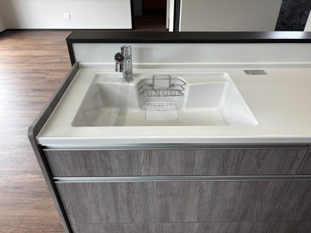 新潟市北区三軒屋町のキッチン