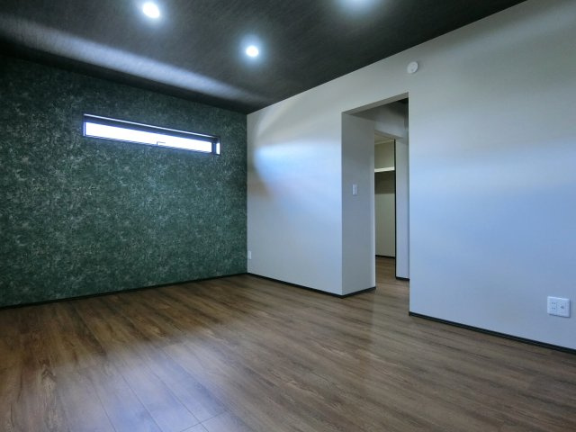 新潟市北区三軒屋町の洋室