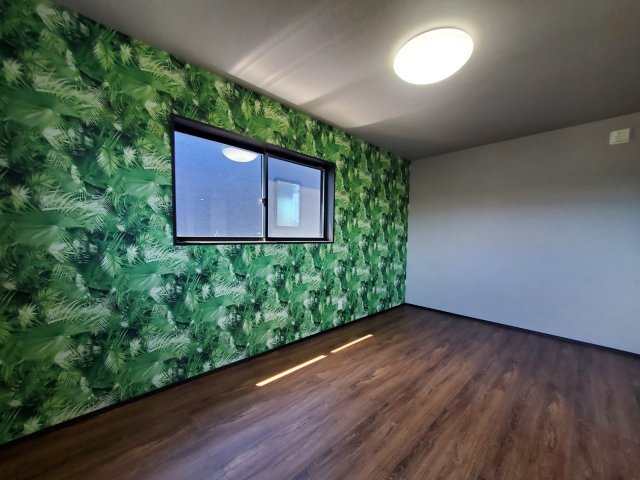 新潟市北区三軒屋町の洋室