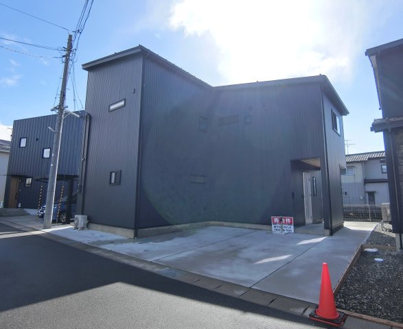 新潟市北区三軒屋町の外観