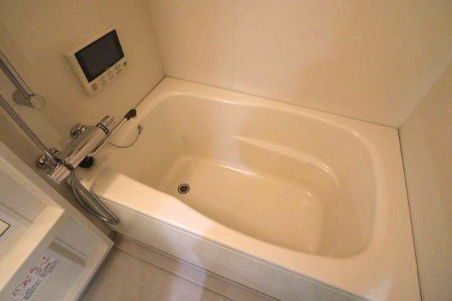 レジディア新大阪IIの浴室