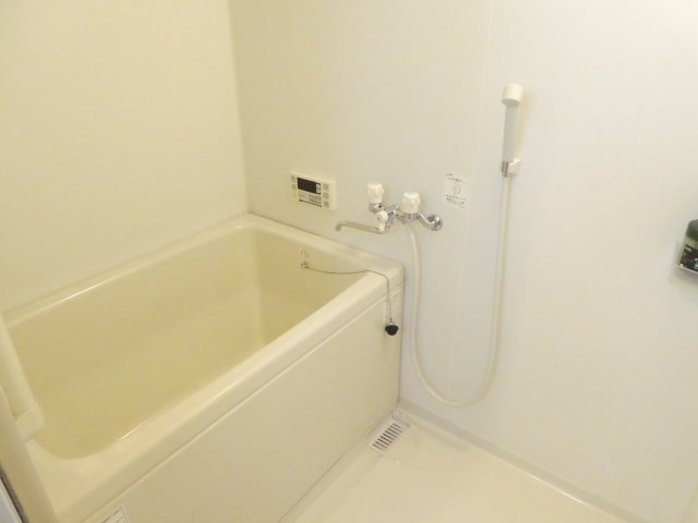 緑樹逆瀬川アーバンライフの浴室