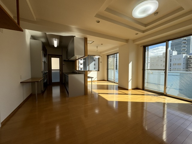 フェリエ博多の居間・リビング