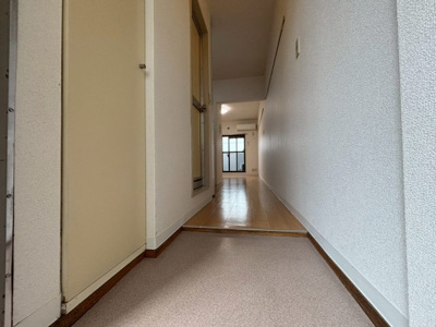 【玄関】 | 昭島コートエレガンスB | ※別部屋の写真です。反転タイプ、現状優先