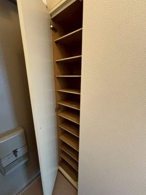 【収納】 | 昭島コートエレガンスB | ※別部屋の写真です。反転タイプ、現状優先