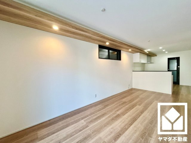 宇治市広野町宮谷の居間・リビング