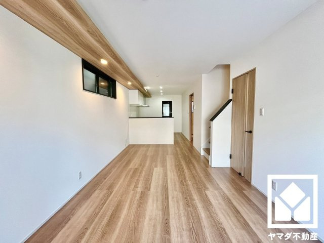 宇治市広野町宮谷の居間・リビング